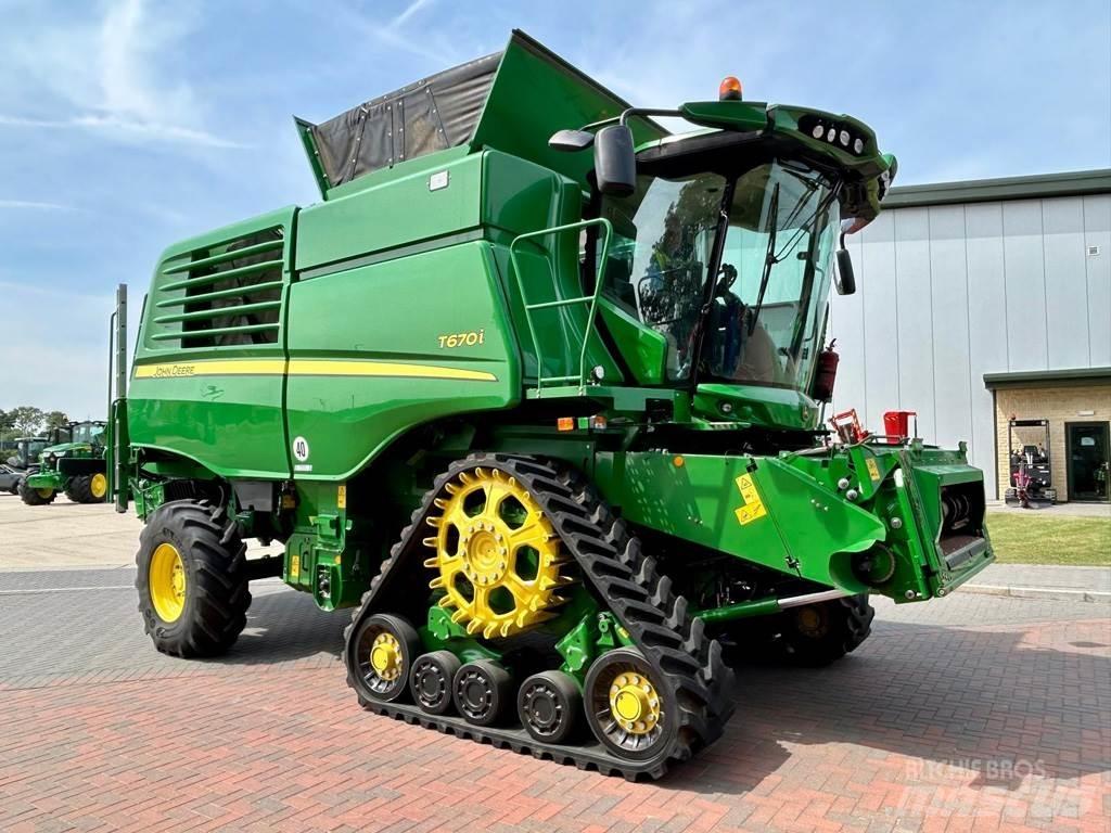 John Deere T670 Kombajny zbożowe