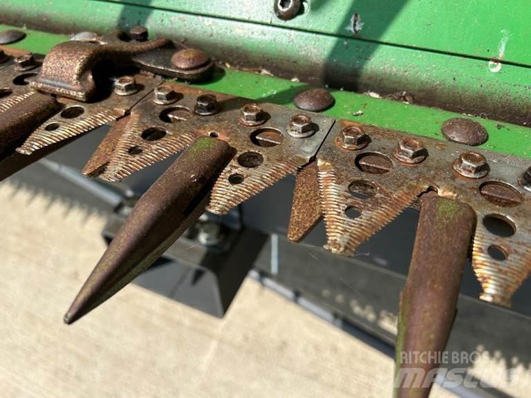 John Deere T670 Kombajny zbożowe