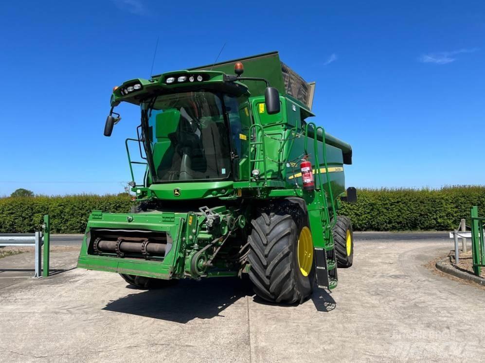 John Deere T670HM Kombajny zbożowe