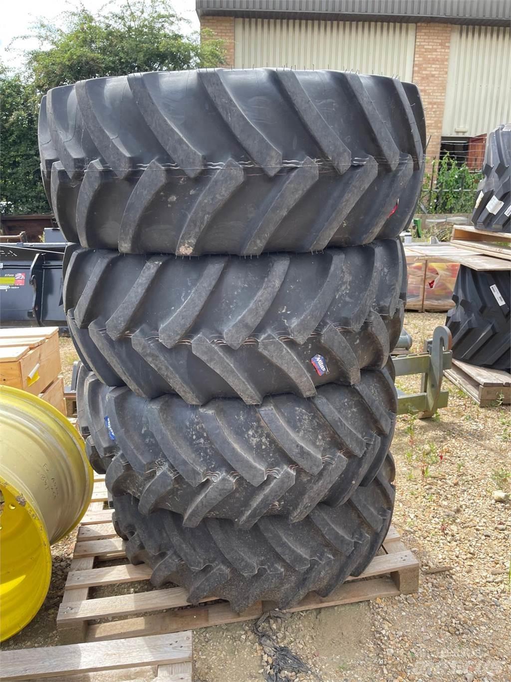 John Deere TYRES Maszyny rolnicze - Inne
