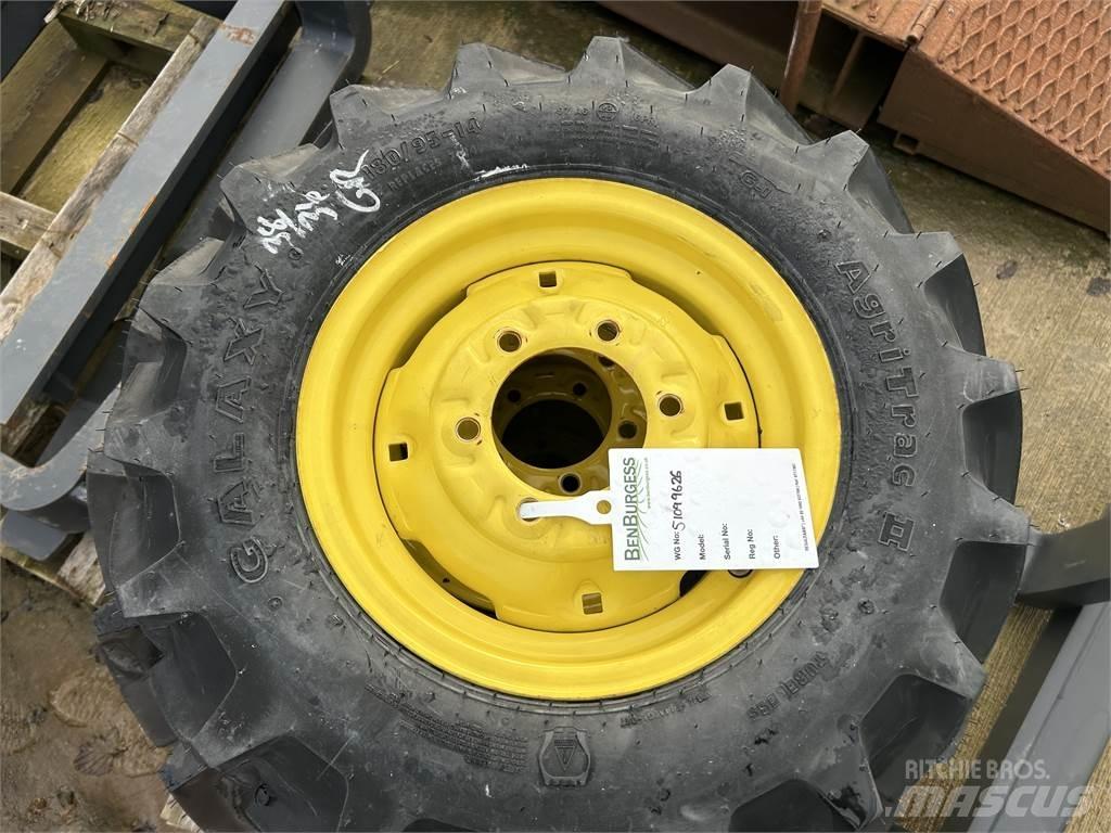 John Deere TYRES Maszyny rolnicze - Inne