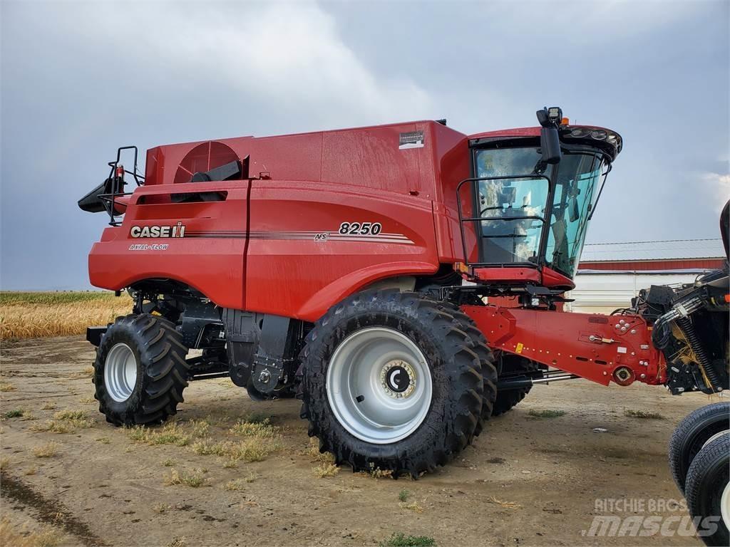 Case IH 8250 Kombajny zbożowe
