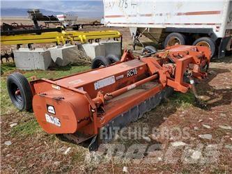 Rhino RC15 Kultywatory rzedowe