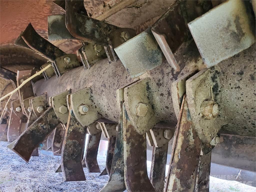 Rhino RC15 Kultywatory rzedowe