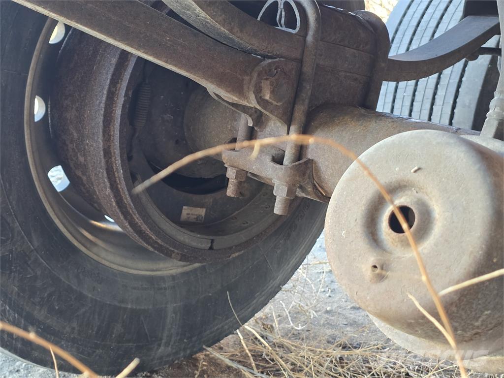 Western 48' Platformy / Przyczepy z otwieranymi burtami