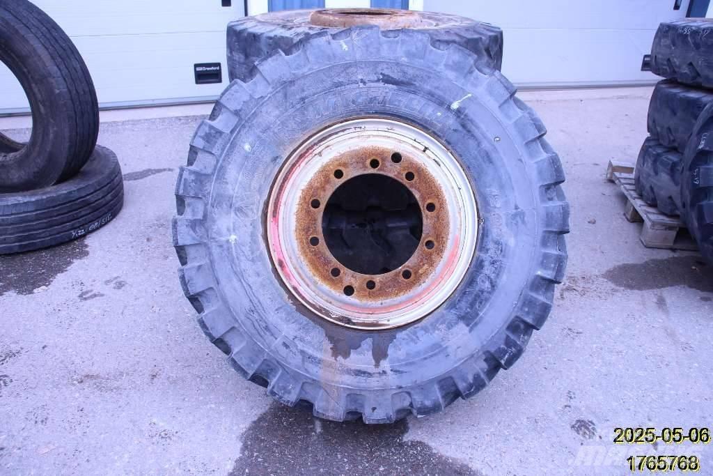 Michelin XMINED2 Opony, koła i felgi