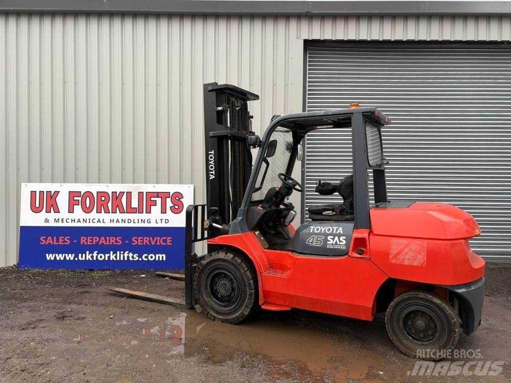 Toyota 7 FD 40 Wózki Diesla