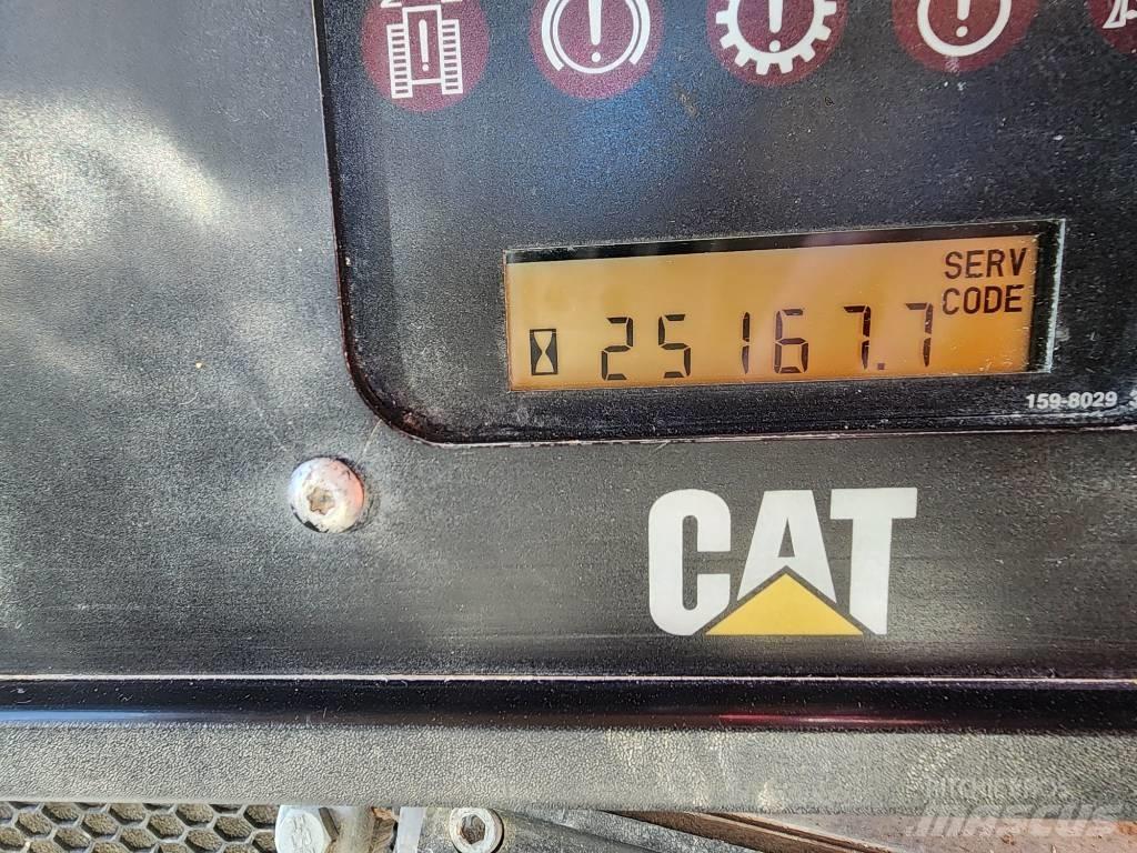 CAT D7R SERIE 2 Spycharki gąsienicowe