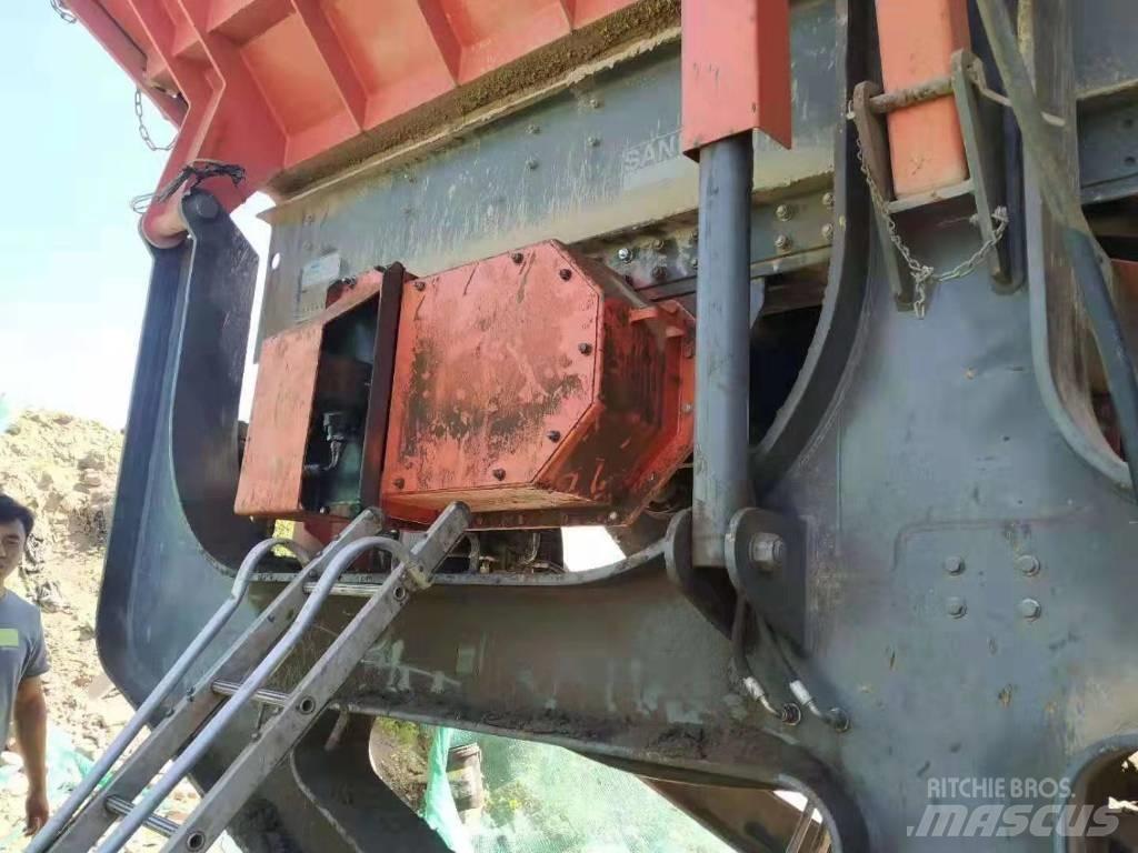 Sandvik QJ330 Kruszarki mobilne