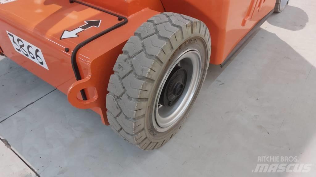 JLG E 400 AJPN Podnośniki przegubowe