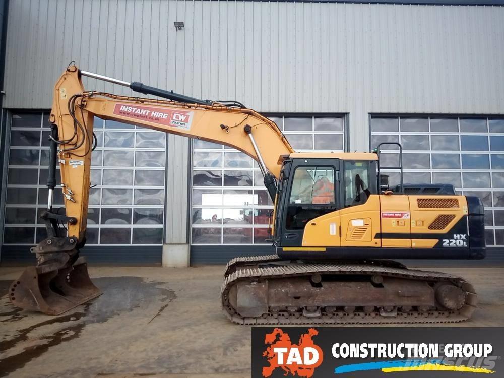 Hyundai HX 220 L Koparki gąsienicowe