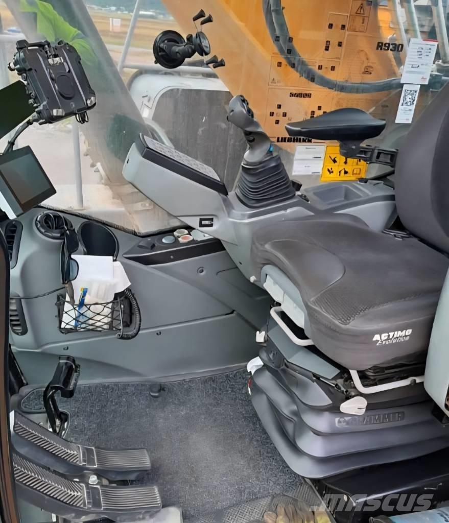 Liebherr R 930 G8 Koparki gąsienicowe