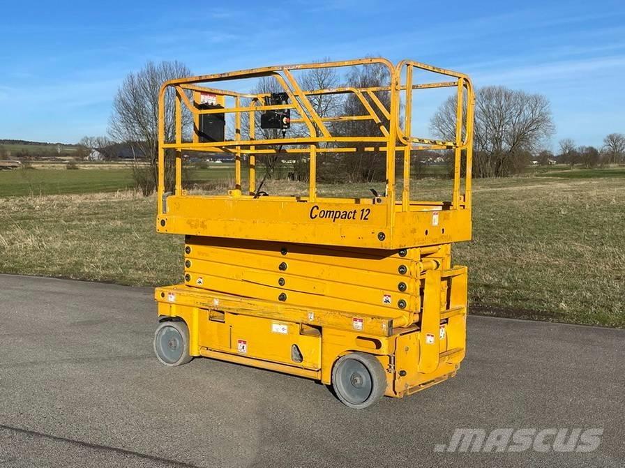 Haulotte Compact 12 Podnośniki nożycowe