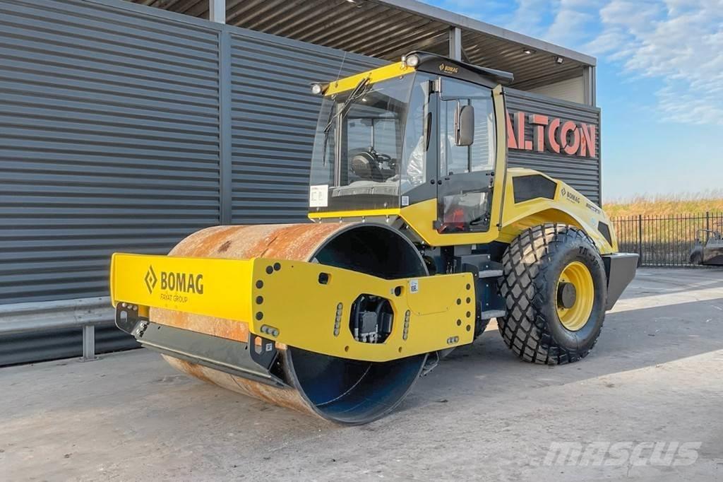 Bomag BW 213 D-5 Walce jednobębnowe