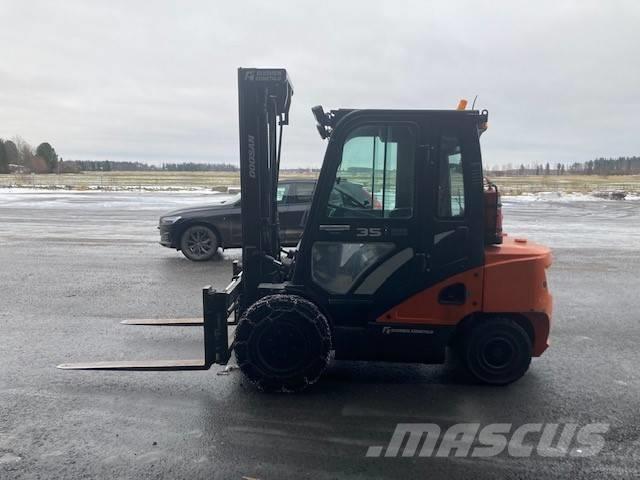 Doosan D35C-7 Wózki Diesla