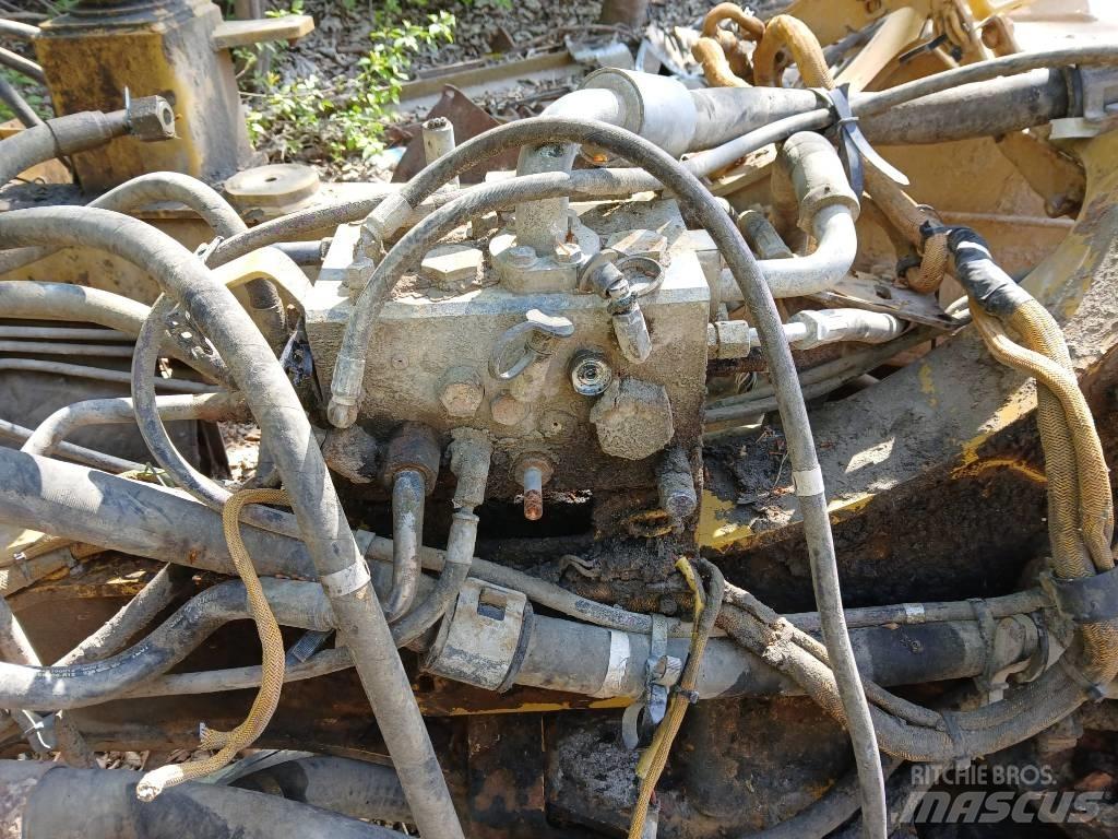 CAT 730 Wozidła przegubowe