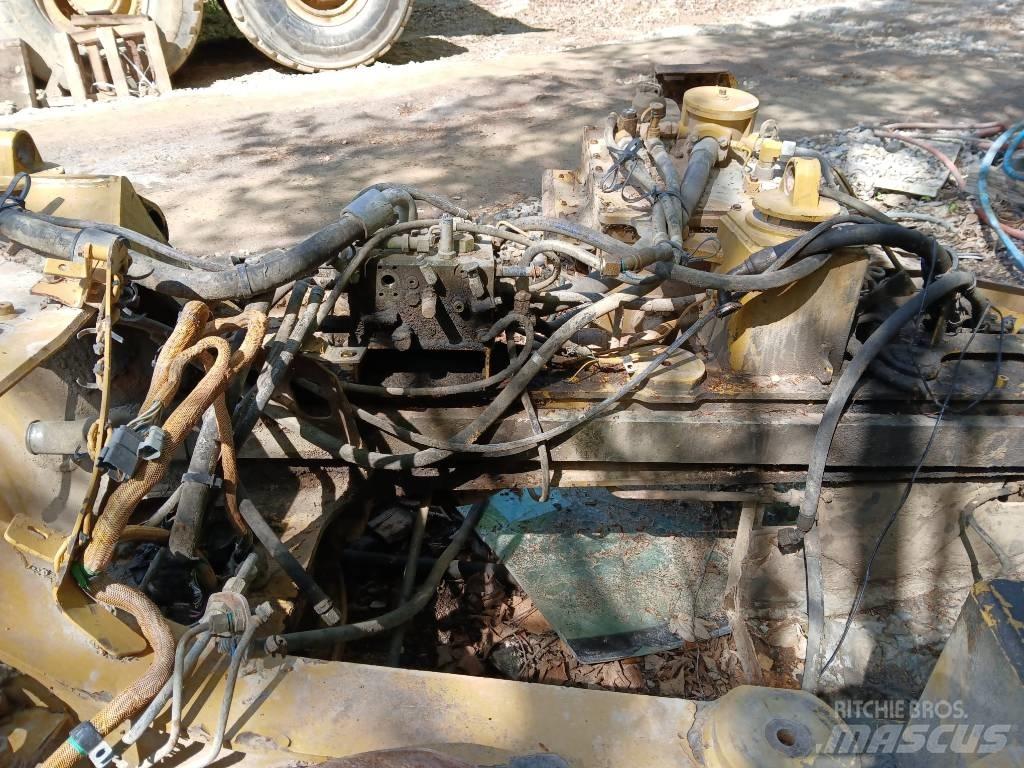 CAT 730 Wozidła przegubowe