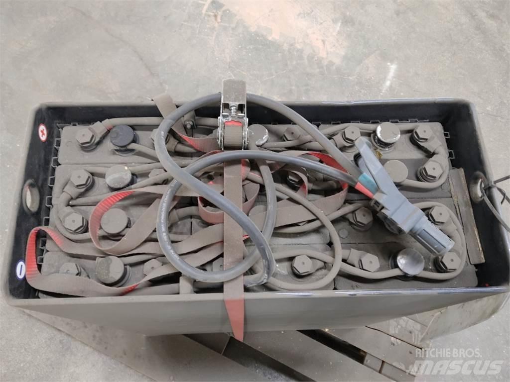  Avb 24V465AH Maszyny budowlane - Inne