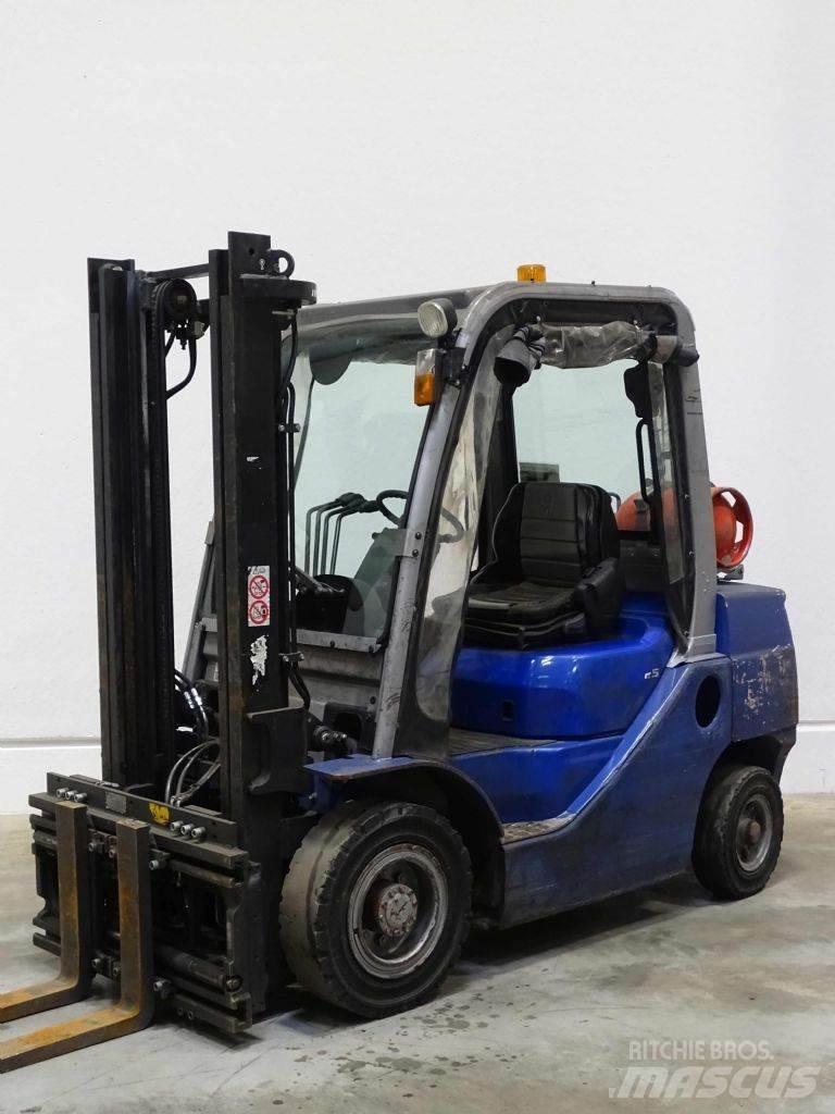 Cesab M325G Wózki LPG