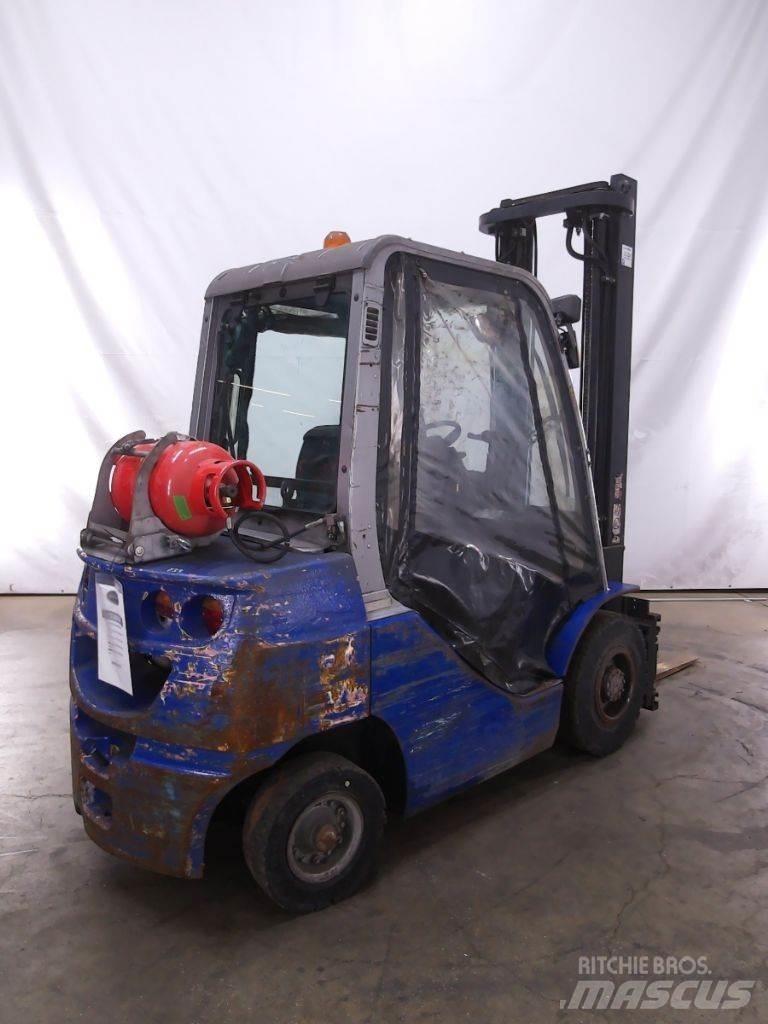 Cesab M325G Wózki LPG