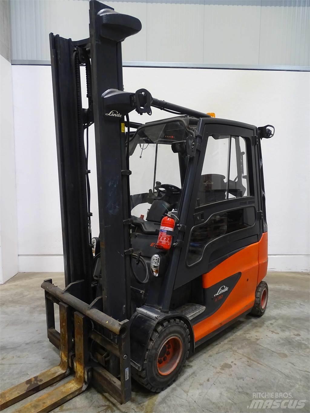 Linde E30 Wózki elektryczne
