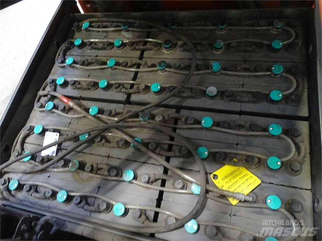 Linde E30 Wózki elektryczne