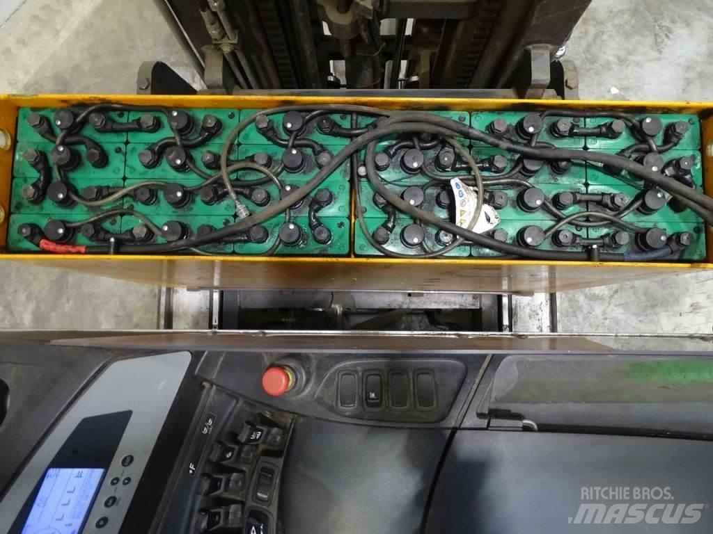 Still FM-X17 Wózki widłowe wysokiego składowania