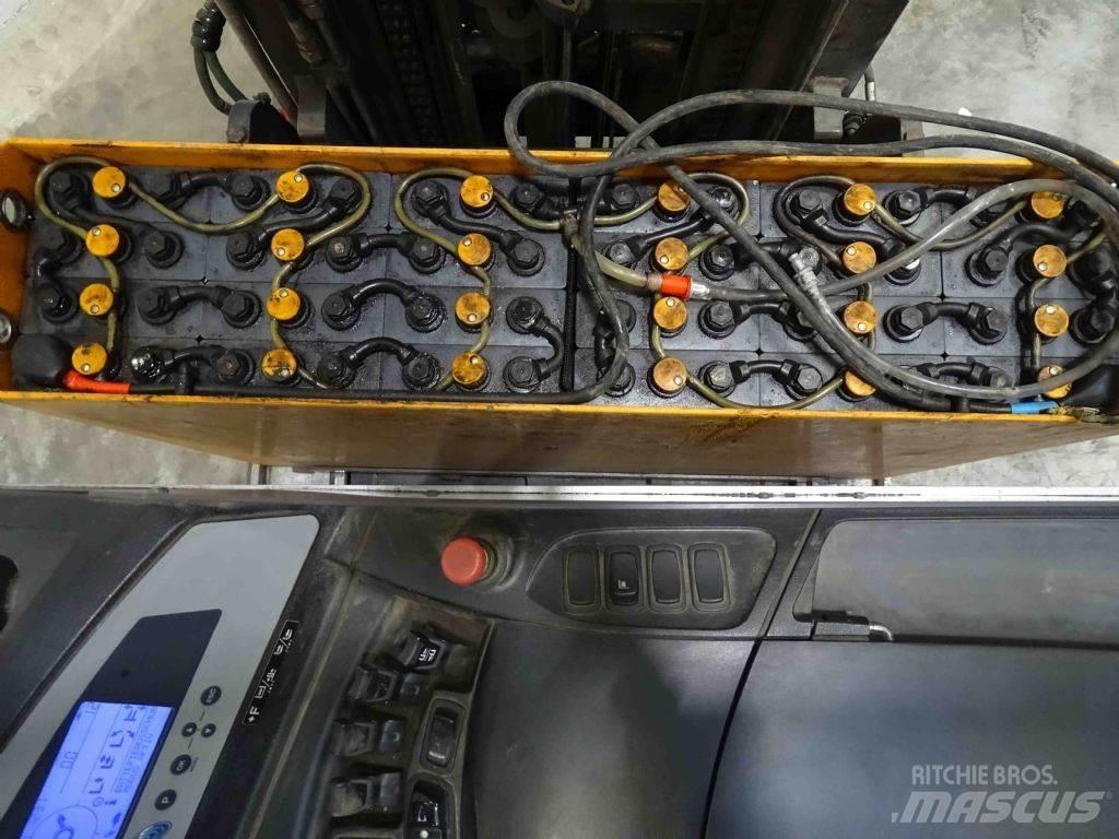 Still FM-X17 Wózki widłowe wysokiego składowania
