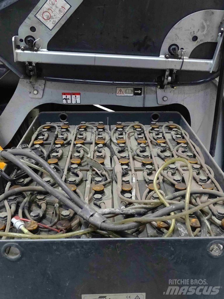 Still RX60-25 Wózki elektryczne