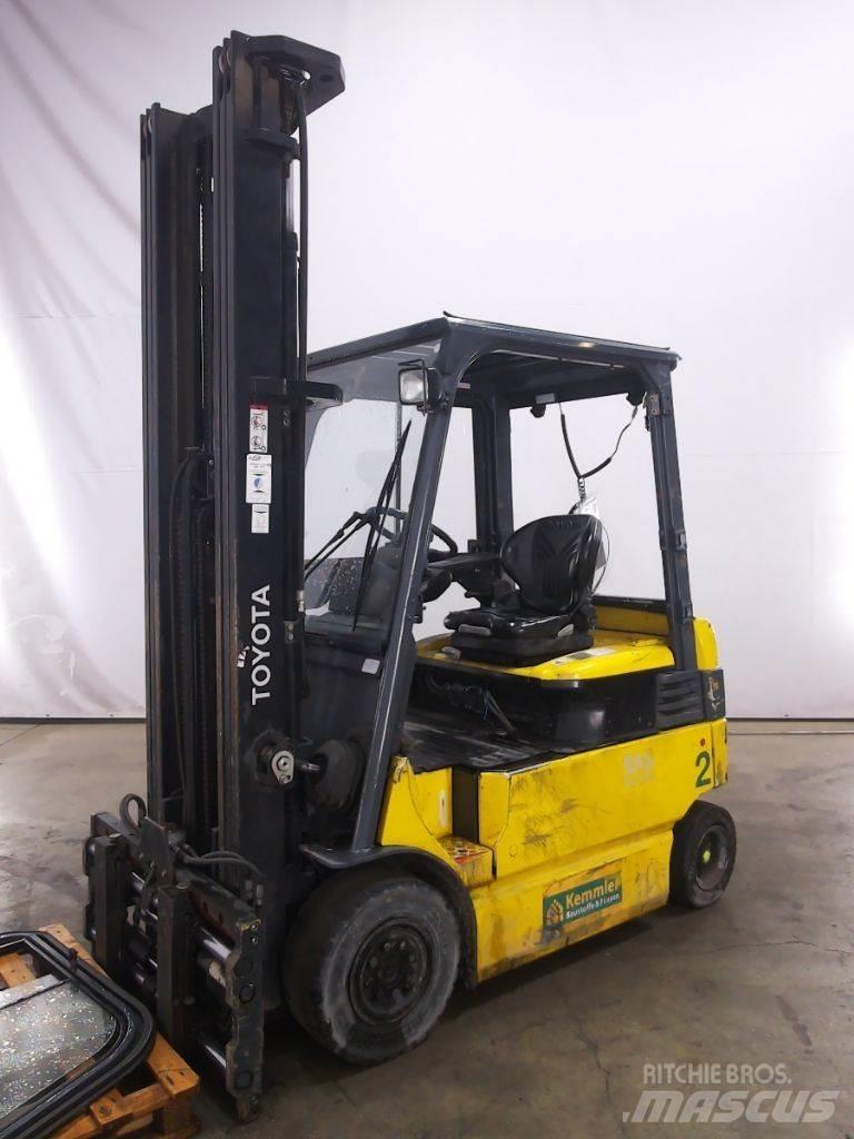 Toyota 7FBMF25 Wózki elektryczne