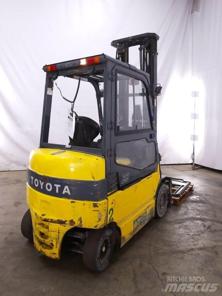 Toyota 7FBMF25 Wózki elektryczne