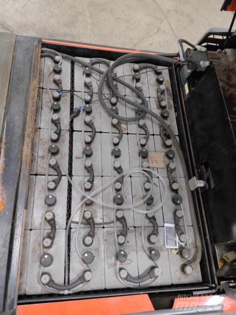 Toyota 7FBMF30 Wózki elektryczne