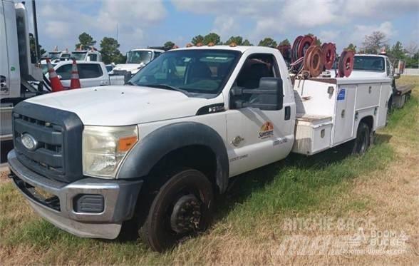 Ford F550 Pojazdy komunalne