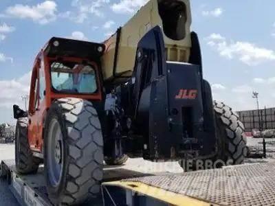 JLG 1055 Ładowarki teleskopowe