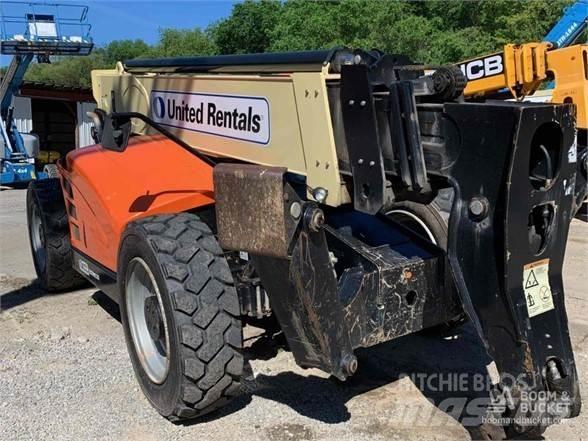JLG 1055 Ładowarki teleskopowe