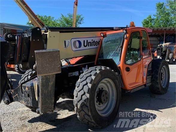JLG 1055 Ładowarki teleskopowe
