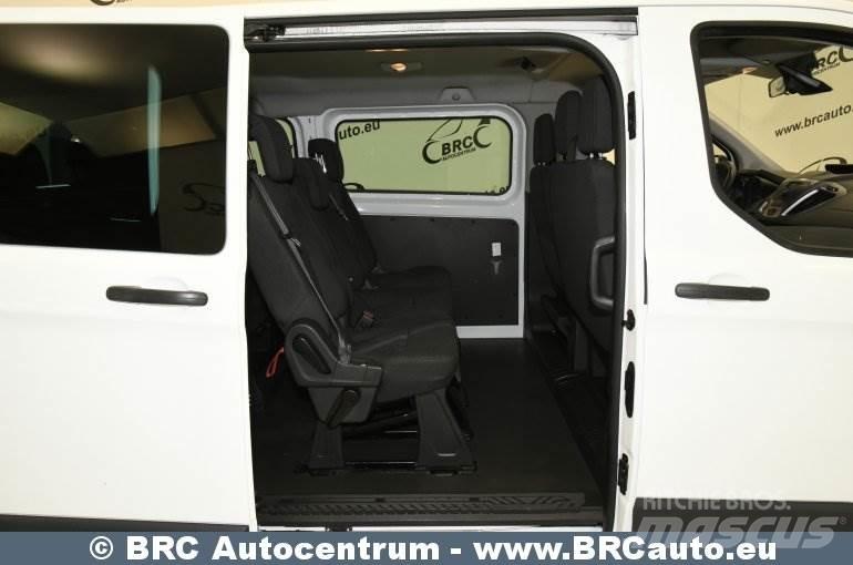 Ford Transit Custom Minibusy