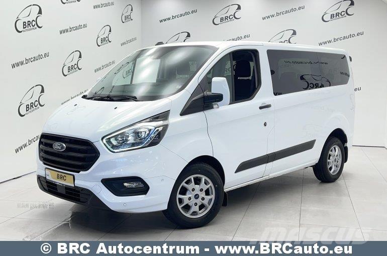 Ford Transit Custom Minibusy