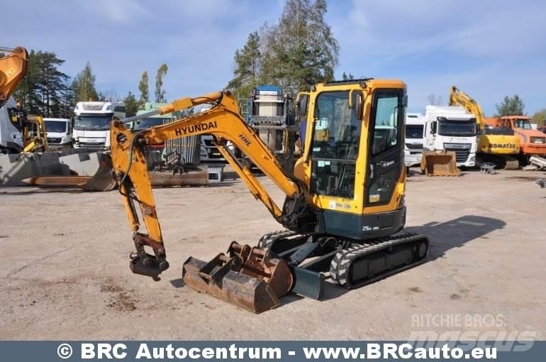Hyundai R25Z-9AK Minikoparki