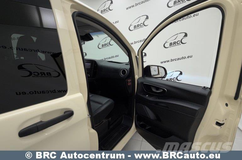 Mercedes-Benz Vito Minibusy