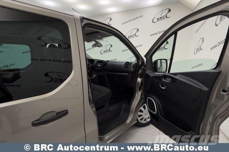 Renault Trafic Minibusy