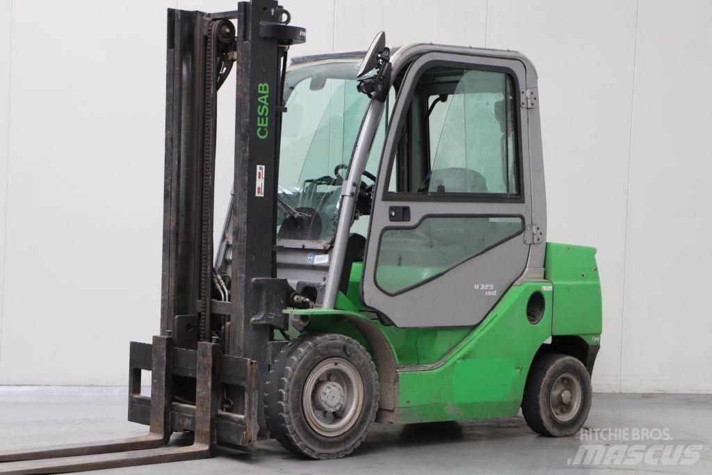 Cesab M325D Wózki Diesla