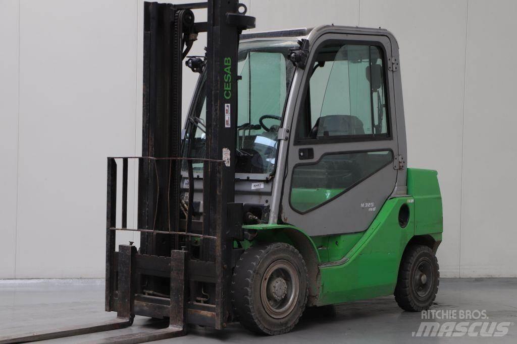 Cesab M325D Wózki Diesla