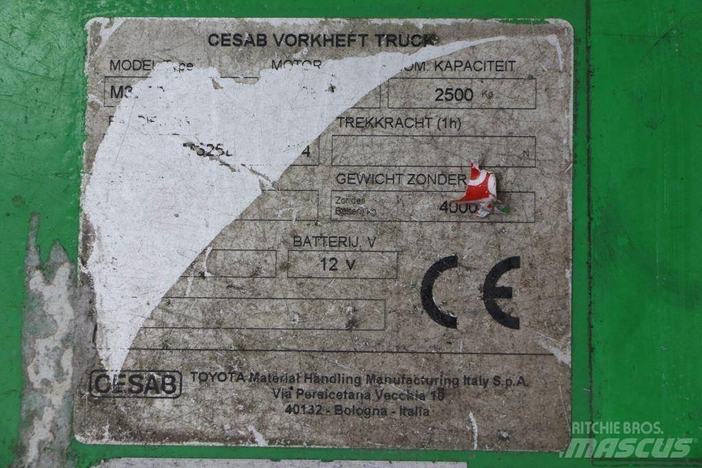 Cesab M325D Wózki Diesla