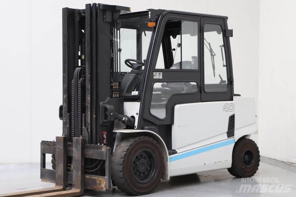 Hyundai 40B-9 Wózki elektryczne
