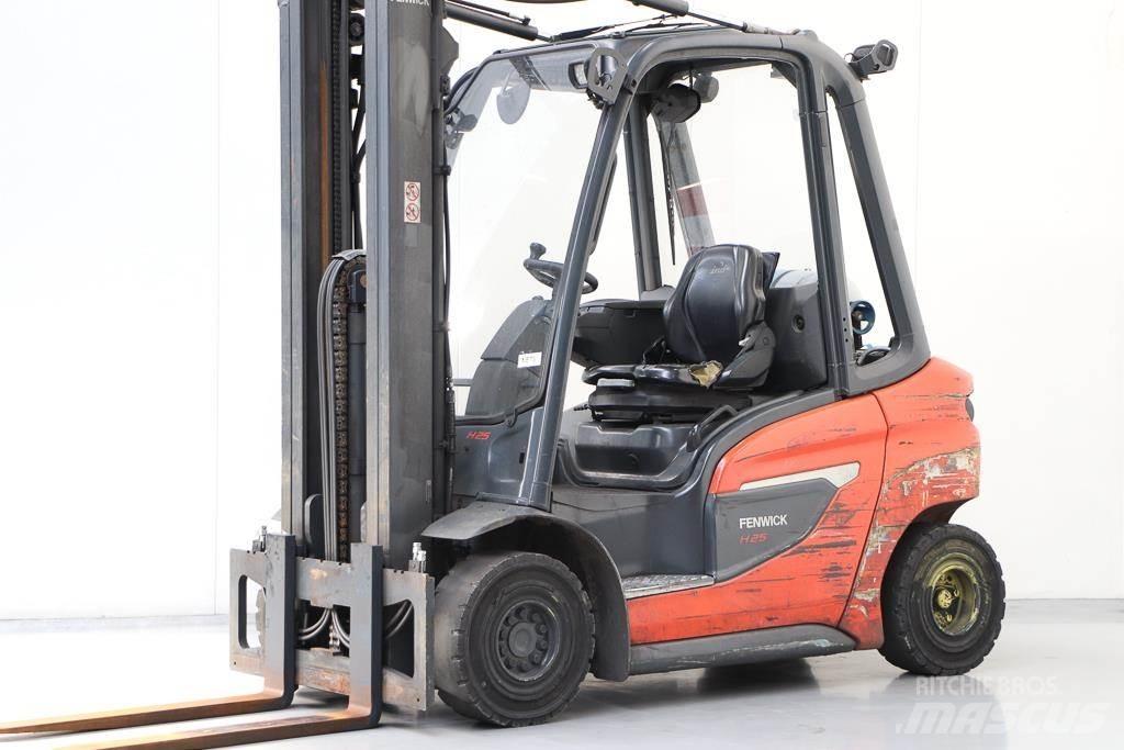 Linde H25T-01 Wózki LPG