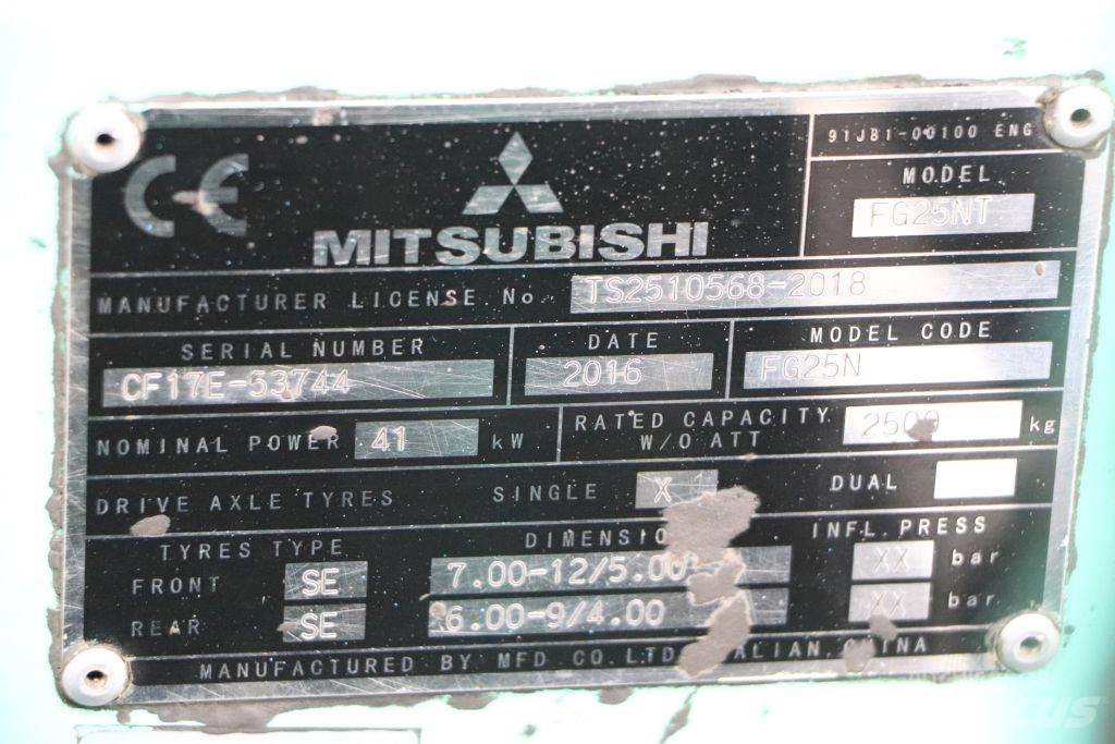 Mitsubishi FG25NT Wózki LPG