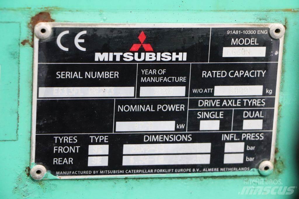 Mitsubishi FG30N Wózki LPG