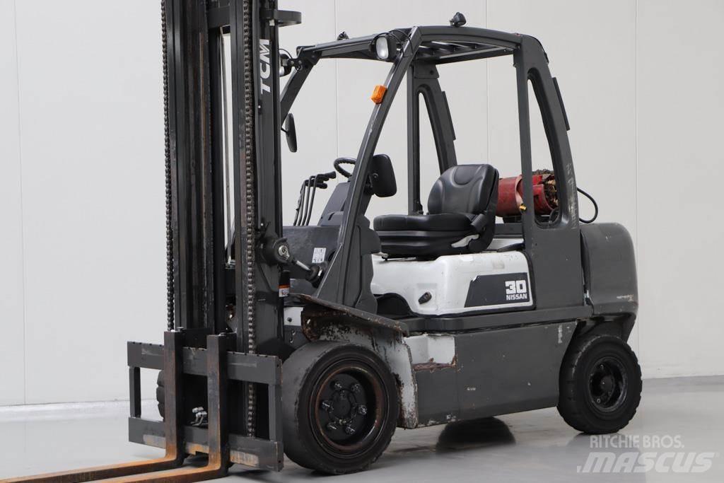 Nissan UG1D2A30LQ Wózki LPG