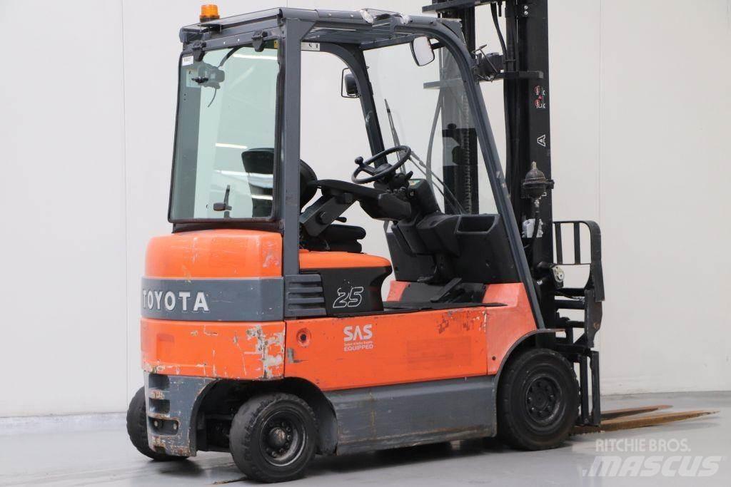 Toyota 7FBMF25 Wózki elektryczne
